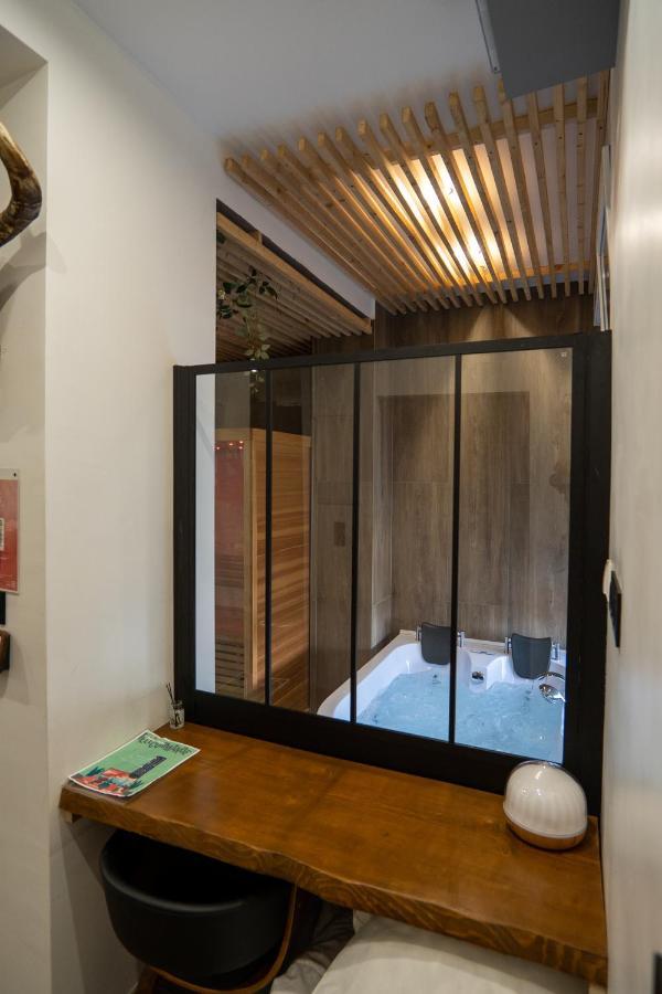 Capsule Fitness - sauna - balneo - machine de sport privatif - PS5 - 2 chambres Valenciennes Exterior foto