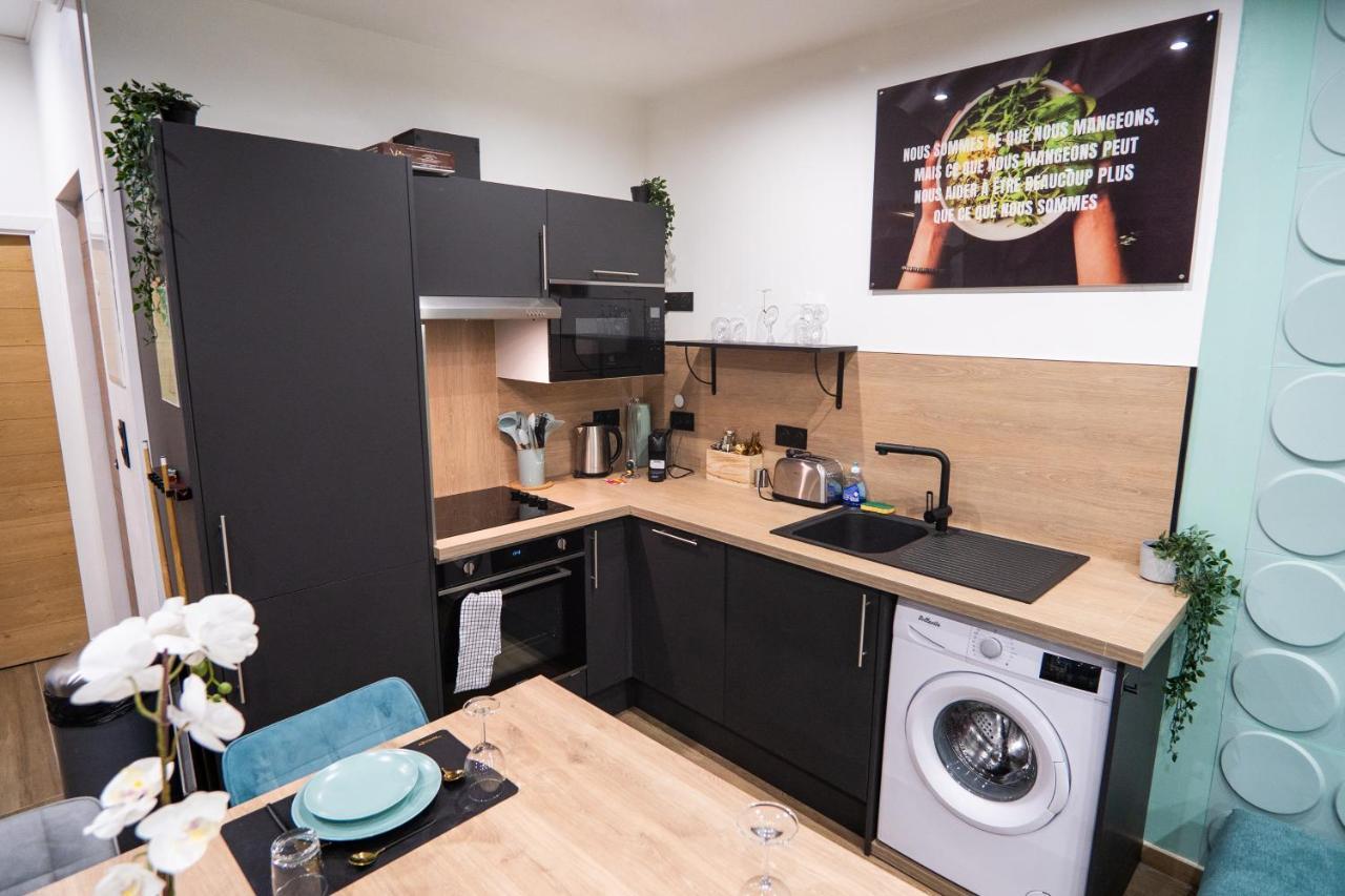 Capsule Fitness - sauna - balneo - machine de sport privatif - PS5 - 2 chambres Valenciennes Exterior foto